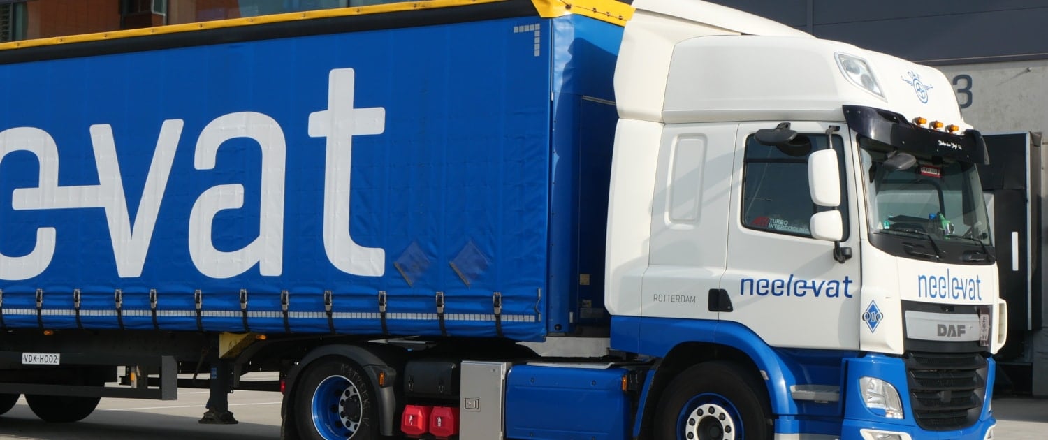 In che modo Neele-Vat garantisce il trasporto su strada refrigerato per i prodotti alimentari spagnoli?